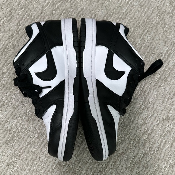 Shoes - Picture 2 of 3